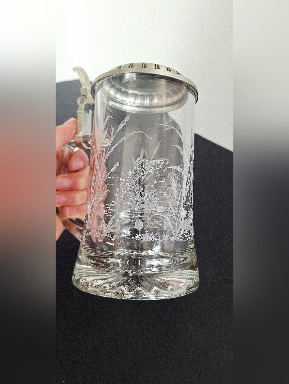 Crystal beer mug with fish motif